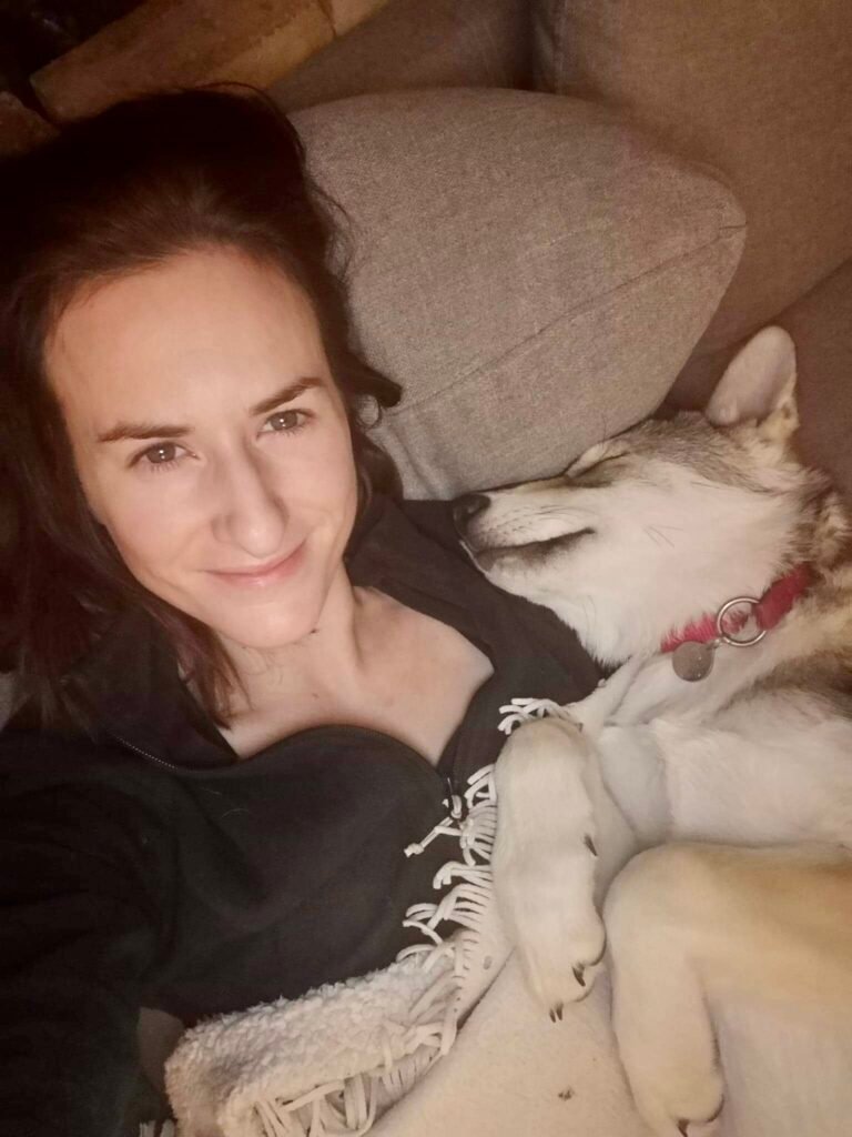 chiens-loups de Saarloos Khalibisnya Maginwulfs